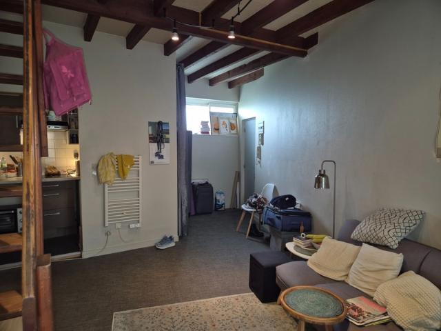 Appartement T2 en résidence sécurisée, face Hôtel de Ville, proche tous commerces et transport