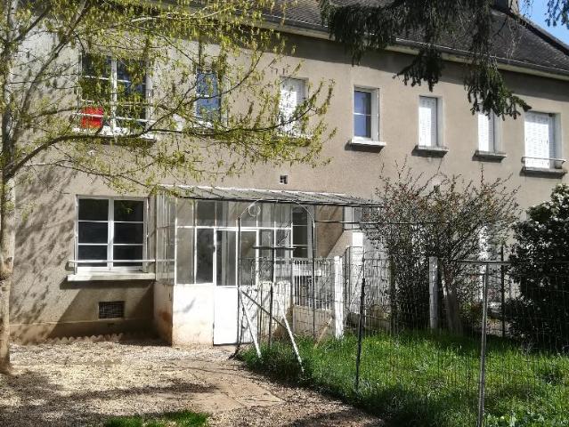 Appartement T2 en rez de chaussée avec jardin à COULANGES SUR YONNE