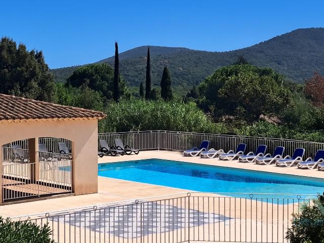 Appartement T2 en rez de jardin jardin proche du Centre du P. 39m² Le Plan de la Tour
