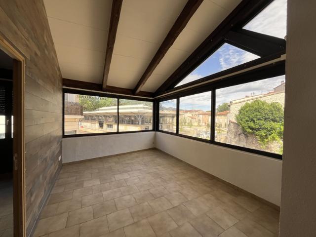 Appartement T2 et Local commercial Centre Ganges