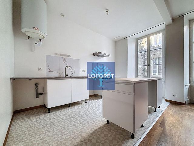 Appartement T2 FOUGERES à louer