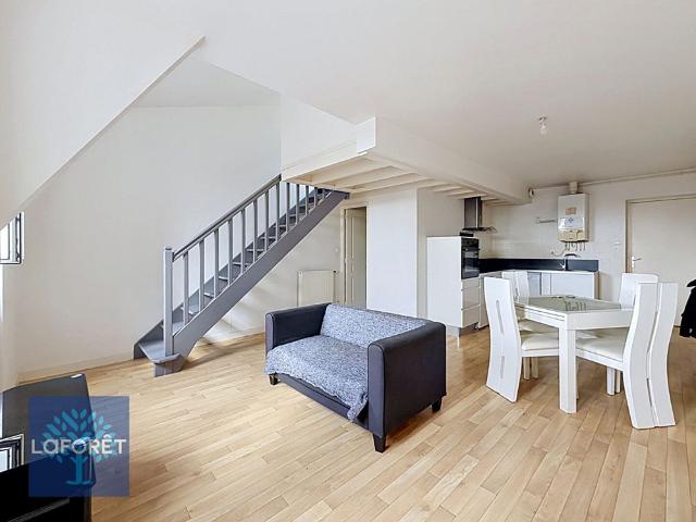 Appartement T2 FOUGERES à louer