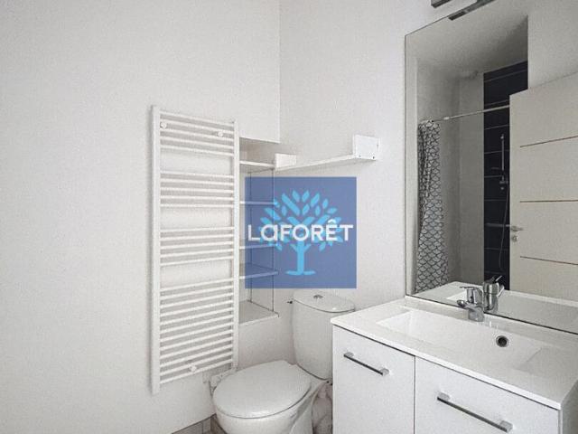Appartement T2 FOUGERES à louer