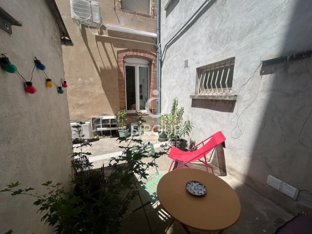 APPARTEMENT T2 HYPER CENTRE AVEC TERRASSE ET CLIM