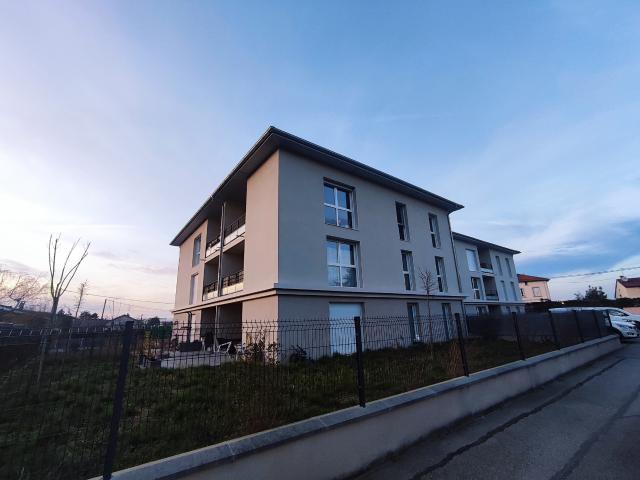 Appartement T2 LA VERPILLIERE Terrasse et Garage