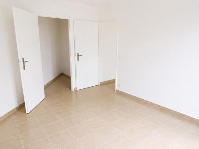 Appartement T2 LA PLAINE ST DENIS 2 pièce s 43.5 m2
