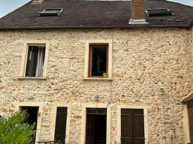 Appartement T2 LE VAL SAINT GERMAIN à louer