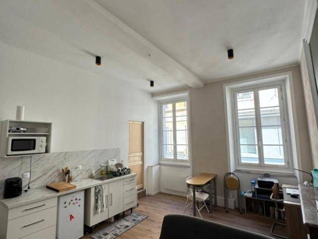 APPARTEMENT T2 Location MONTELIMAR 26200