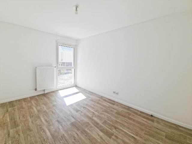 Appartement T2 lumineux avec balcon à louer — Orléans Barrière Saint Marc 45000