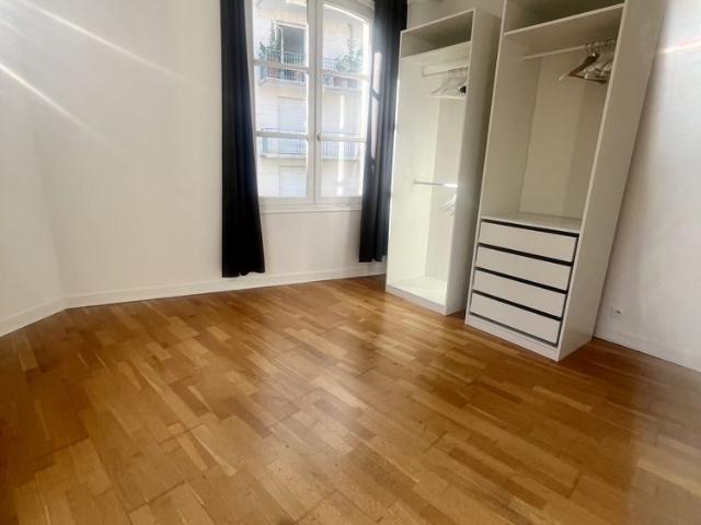 Appartement T2 lumineux centre Tours à louer. Chauffage Collectif