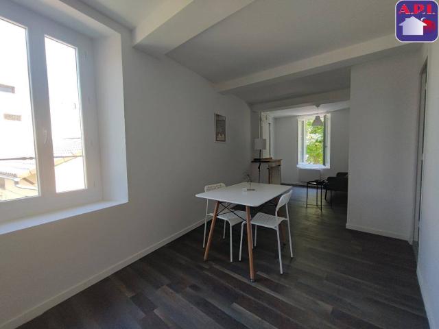 APPARTEMENT T2 MEUBLÉ