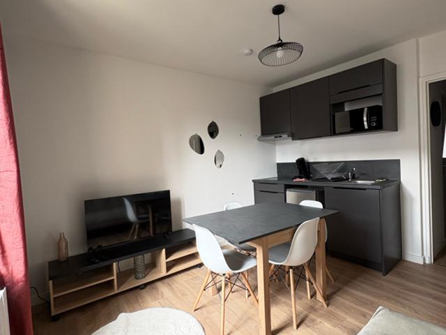 Appartement T2 MEUBLE 31,99 m2 / PIERRE SEMARD