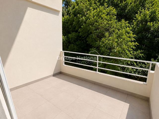 APPARTEMENT T2 MEUBLÉ CALANQUE DE FIGUIÈRES