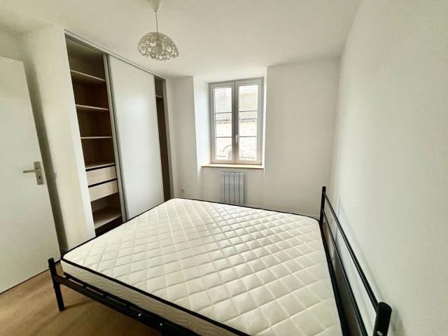 Appartement T2 meublé, centre de pélussin