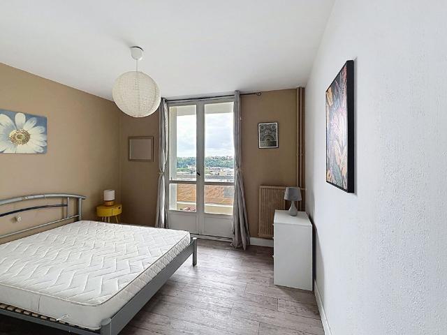 A LOUER AIX EN PROVENCE T2 MEUBLE AVEC BALCON