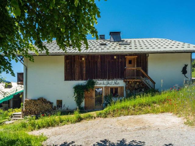 APPARTEMENT T2 MEUBLÉ À LOUER DANS FERME RÉNOVÉE