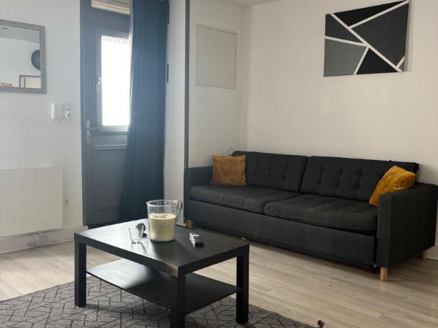 Appartement T2 meublé à louer en rez de chaussée à Louvroil