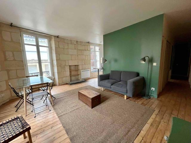 APPARTEMENT T2 MEUBLÉ – BORDEAUX CHARTRONS – 44 m² – 1ᵉ ÉTAGE