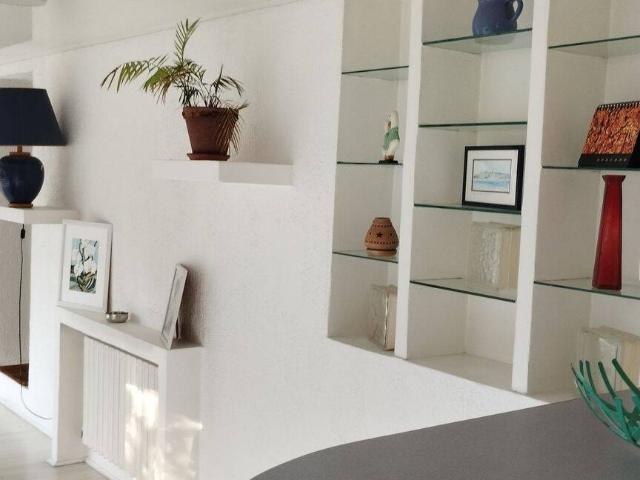 APPARTEMENT T2 MEUBLE BAIL 3 MOIS TOURRETTE LEVENS