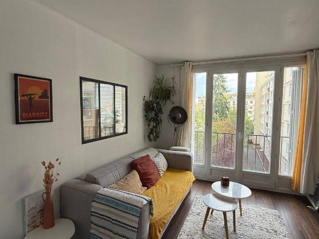 Appartement T2 meublé de 40 m² – Montreuil Solidarité Carnot, aux portes de Vincennes