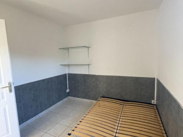 Appartement T2 MEUBLE d'environ 23m2, situé à Toulon ouest