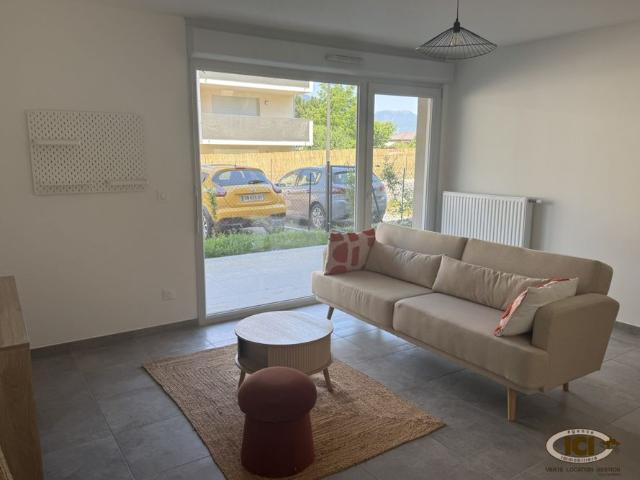 Appartement T2 meublé en rez de jardin