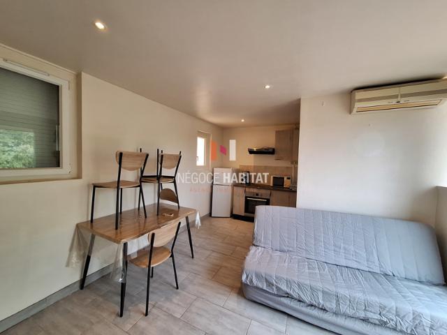 APPARTEMENT T2 MEUBLE PISCINE ET PARKING