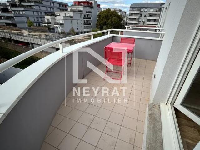 APPARTEMENT T2 MEUBLE QUARTIER MALADIERE A LOUER DIJON MALADIERE 51 m2 770 € charges comprises par mois: Immobilier DIJON | Neyrat Immobilier