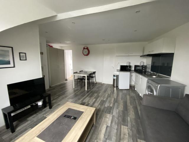 APPARTEMENT T2 MEUBLÉ QUARTIER SAINT HONORÉ