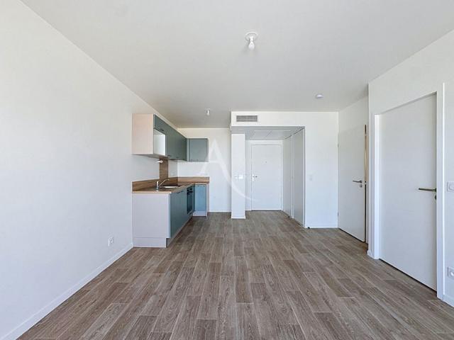 APPARTEMENT T2 NEUF BALCON et PARKING PRIVE PINEL