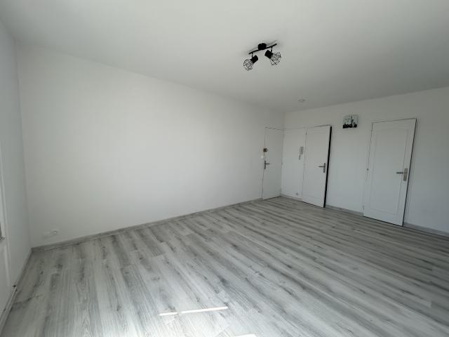 Appartement T2 non meublé / Saint Julien les Villas