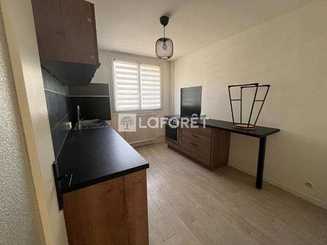 Appartement T2 OULLINS PIERRE BENITE à louer