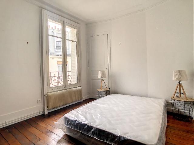 Appartement T2 PARIS à louer