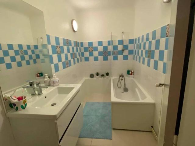 appartement t2 place des vosges