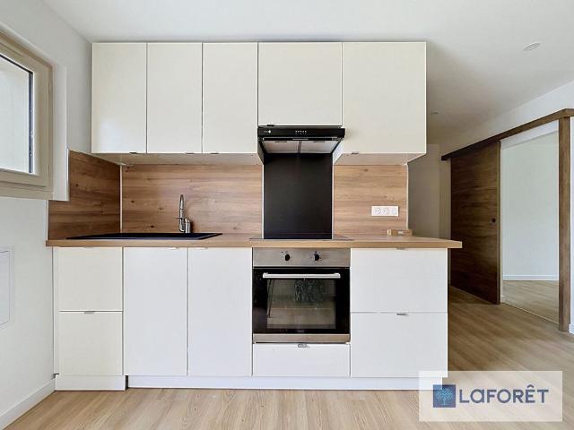 Appartement T2 près de CESSY à louer