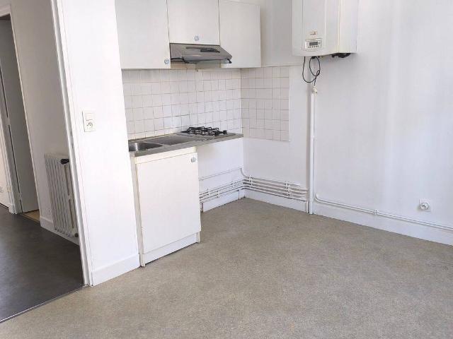 Appartement T2 RDC plein centre petit jardin