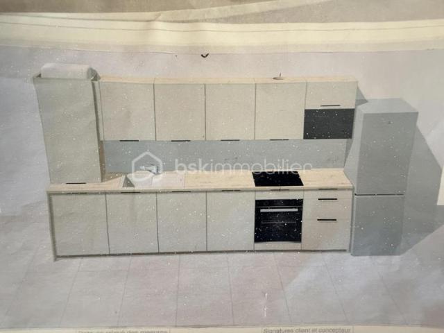 Appartement T2/T3 rénové avec balcon Royan centre ville