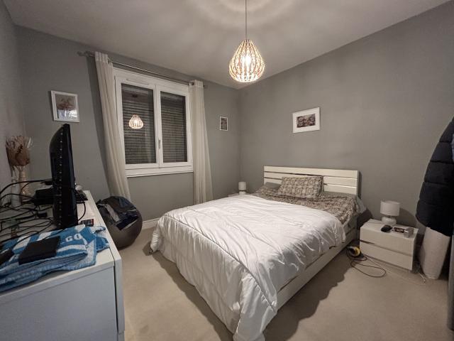 Appartement T2 rénové Petite copropriété DPE D Balcon Parking