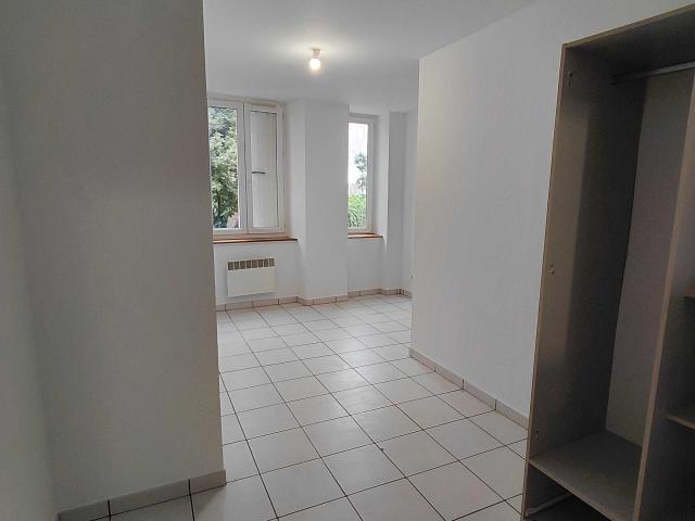 APPARTEMENT T2 REFAIT A TOURNON SUR RHONE