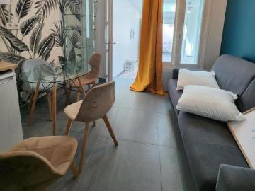 Appartement T2 refait à neuf avec terrasse à Paris 19e