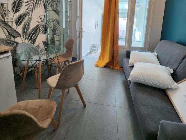 Appartement T2 refait à neuf avec terrasse à Paris 19e