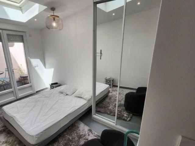 Appartement T2 refait à neuf avec terrasse à Paris 19e