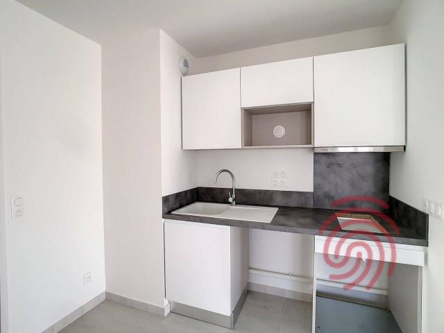 APPARTEMENT T2 RESIDENCE RECENTE