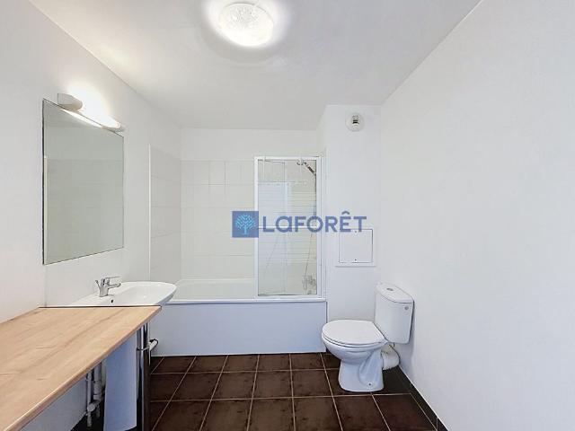 Appartement T2 SAINT PIERRE DU PERRAY à louer