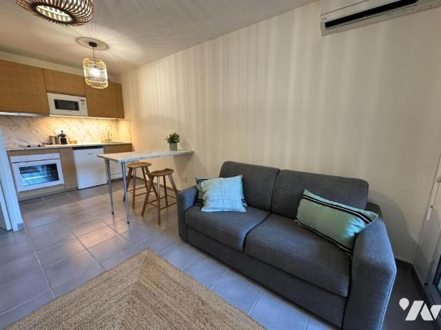 APPARTEMENT T2 SAINT RÉMY de PROVENCE avec terrasse et piscine