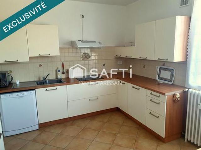 Appartement T2/T3, avec ascenseur + clim.