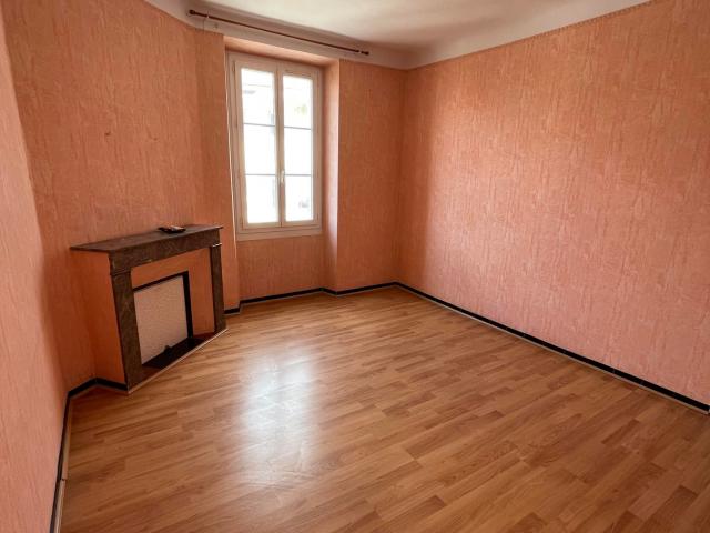 appartement T3/4 750 euros