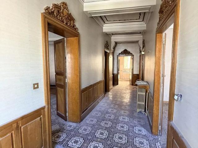 Appartement T7 de 150 m² av patio et balcon