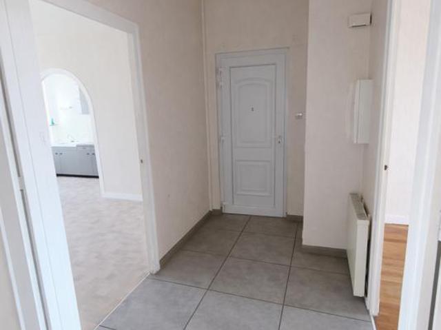 APPARTEMENT T4 64m2 avec terrain
