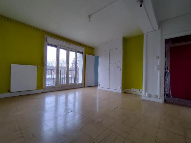 Appartement T4 65m² Béthisy Saint Pierre 1110.2.2.23